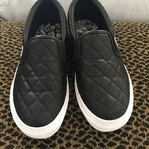 Vera Bradley quilted slip on shoes